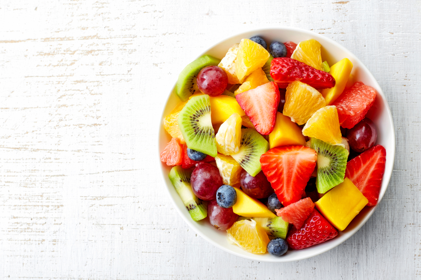 Frutas que ajudam a emagrecer: saiba quais incluir na dieta