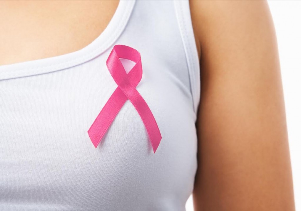 6 sinais que podem indicar câncer de mama