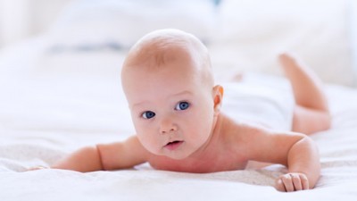 Cuidados com higiene são fundamentais ao visitar bebês